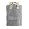Mochila Kiran de algodón reciclado con compartimento principal, bolsillo frontal con velcro y asas ajustables para hombro