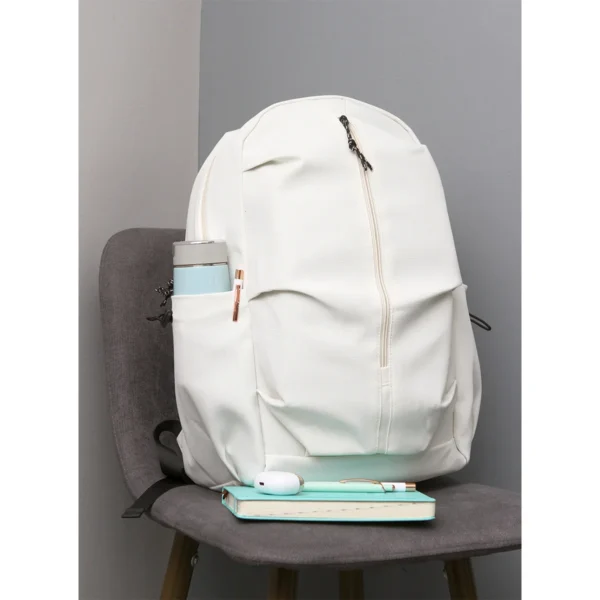 Mochila Pragel de poliéster con compartimento principal y bolsas laterales, para personalización corporativa con logotipo