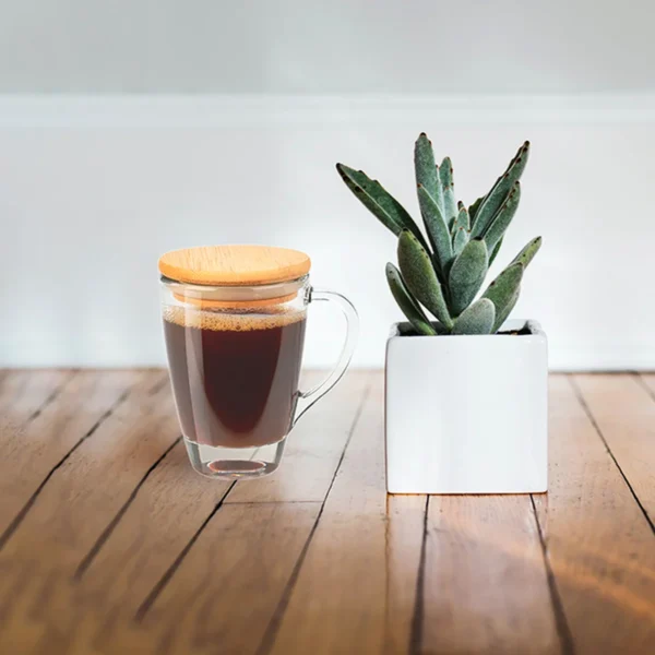 La taza beluga es un producto Ecológico con materiales naturales como bambú y corcho para personalización con logo corporativo