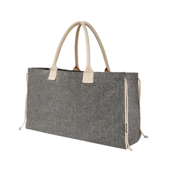 BOLSA WATTE de algodón reciclado con jaretas laterales ajustables y base estructurada, vista frontal