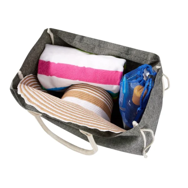 BOLSA WATTE de algodón reciclado con jaretas laterales ajustables y base estructurada, vista frontal