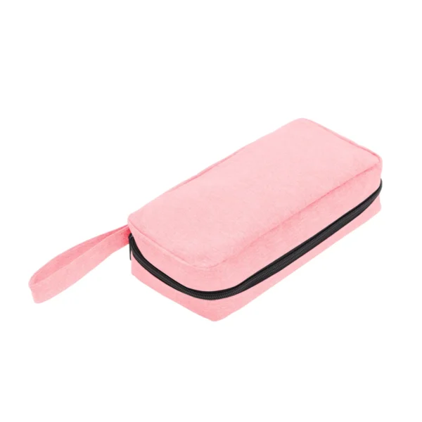 Necessaire PETUNIA abierto desplegado mostrando compartimentos interiores organizados con bolsillos de red y gancho