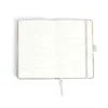 Libreta Arrone con cubierta de papel kraft lavado, banda elástica de cierre y portaelástico para bolígrafo