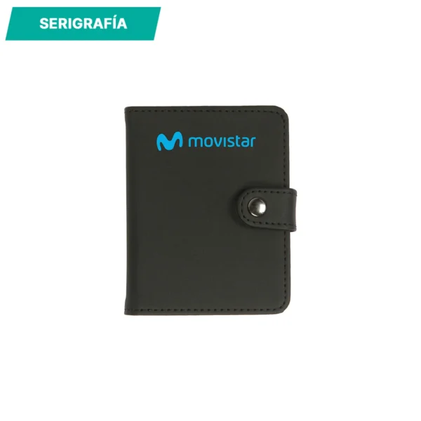 Cargador inalámbrico Batumi de curpiel con superficie de marcaje para logotipo empresarial, 11x8.6 cm