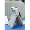 Power Bank Poti cargador inalámbrico plegable con acabado tipo curpiel y tarjetero integrado