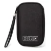 Estuche Harrison de poliéster con zipper y separador interno, abierto mostrando su organización interior para accesorios electrónicos