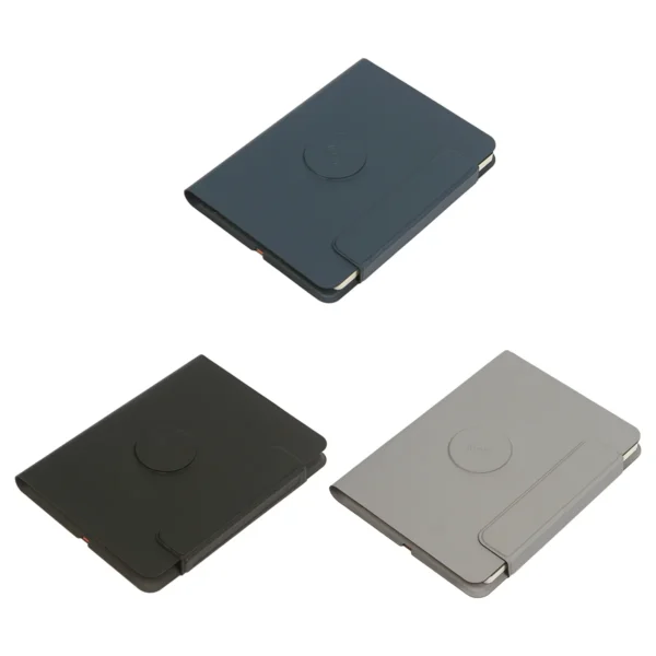 Libreta cargador Senaki de curpiel con porta documentos y batería integrada de 5000 mAh, cerrada sobre escritorio — vista 07