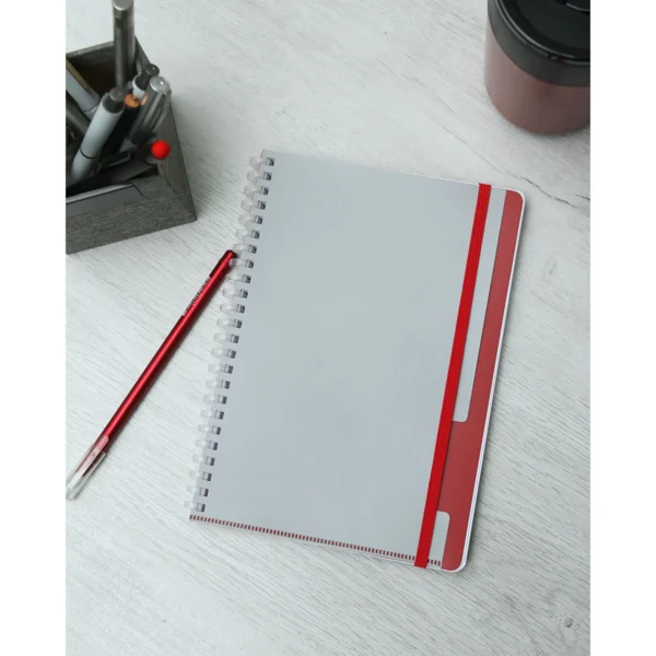 Libreta Tala con cubierta de polipropileno mate, espiral blanda, banda elástica y folder integrado, formato A5 — vista 02