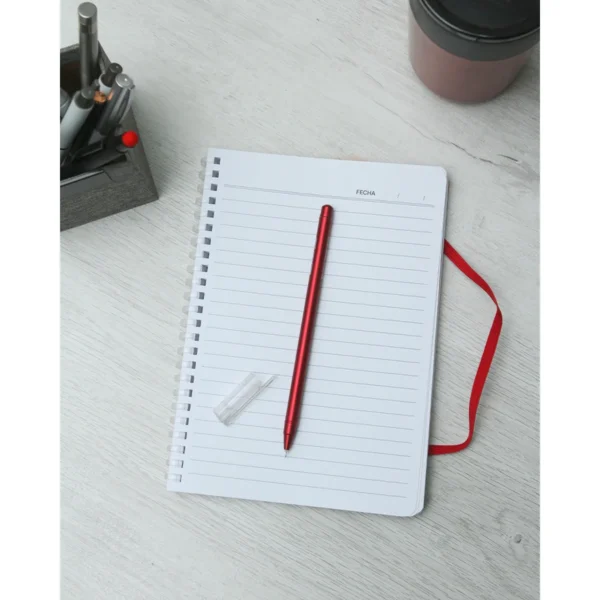 Libreta Tala con cubierta de polipropileno mate, espiral blanda, banda elástica y folder integrado, formato A5 — vista 03
