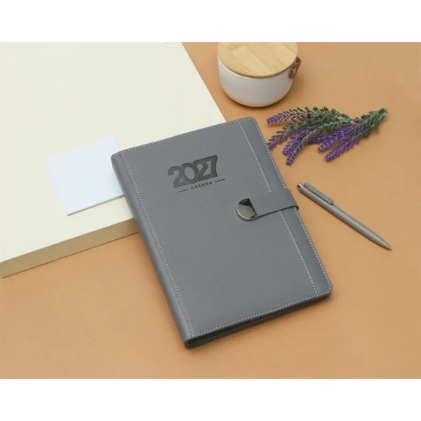 Set de Agenda Premium Bati con bolígrafo y caja de regalo personalizados con logotipo corporativo — vista 02